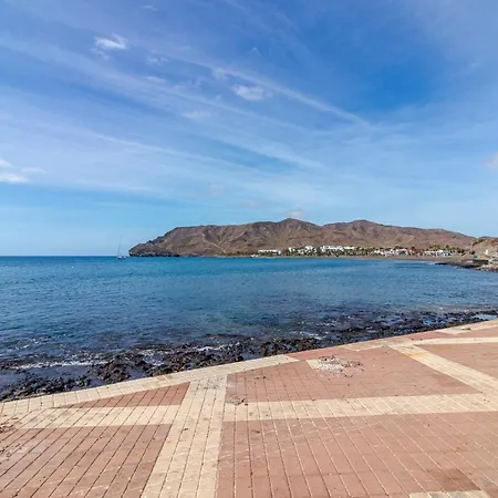 Flatguest Playitas Holiday home *